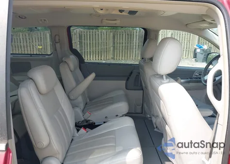 2008 Chrysler Town & Country Touring from USA, damaged, VIN 2A8HR54P18R116475